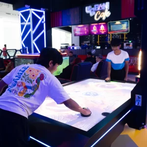 Air Hockey - Image 3